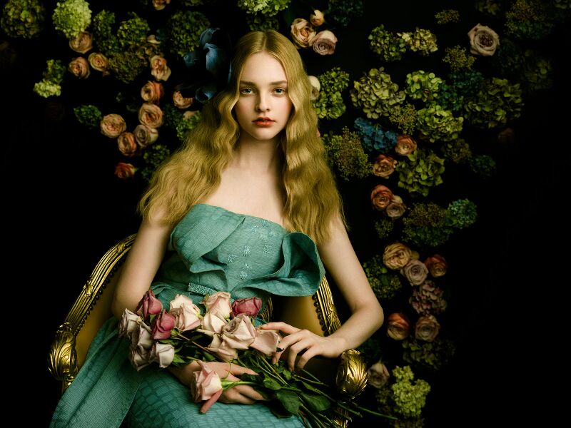 Harper’s BAZAAR Vietnam / Olivia Hamilton